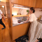 【中出し】 義姉と義弟が家庭内セフレ！？ ロングスカートの中でコッソリ即ハメ要求！？夫の近くでドキドキの連続エッチ！ LONG SKIRT 天海つばさ 『高画質』