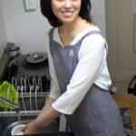 【中出し】 年下の男の子にお願いされたら中出しセックスにもノーと言えないおばさん家政婦04 優しさにつけこんで突撃生ハメドキュメント 『高画質』