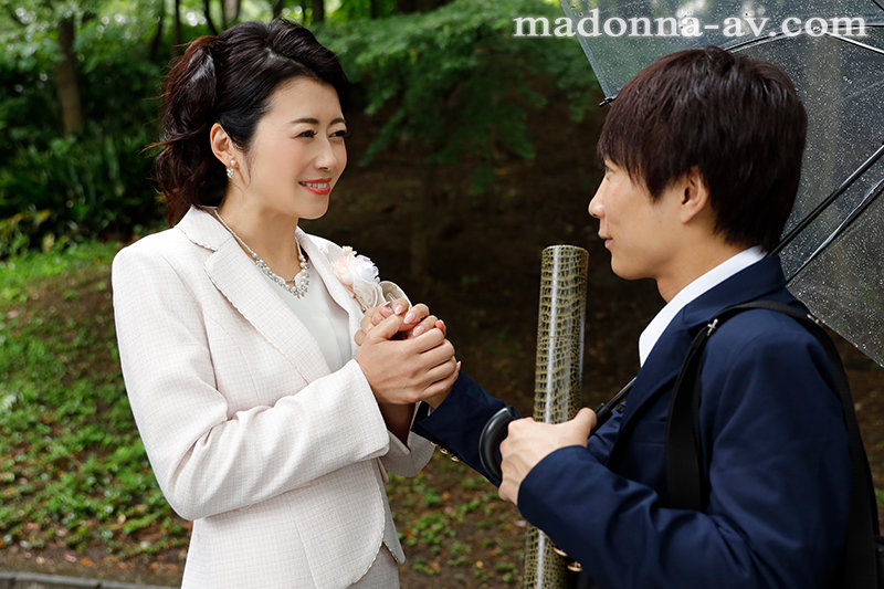 【中出し】 卒業式の後に…大人になった君へ義母からの贈り物―。 マドン...