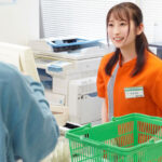 【中出し】 押しに弱いコンビニバイトの朗らか若妻を粘着セクハラで媚薬漬け！変態オヤジ店長が絶倫ナマハメ管理 キメセク中出し肉便器NTR 末広純 『高画質』