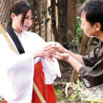 【中出し】 年末年始だけだから… 憧れの助勤巫女 舐め回してあげるからねぇ 『高画質』