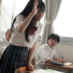 【中出し】 生徒会長おもらし輪● 僕を助けてくれた生徒会長がいじめっこに利尿剤を飲まされて…足ガクブル公然失禁アクメに鬱勃起しかできなかった僕…。 響乃うた 『高画質』