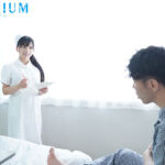 【中出し】 白衣の天使になっていたカレン先輩と再会。 カラダも心も弱っていたボクを癒してくれる優しさと巨乳に甘えて中出ししまくった入院生活。 楪カレン 『高画質』
