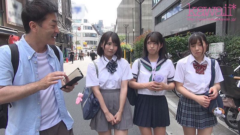 【中出し】 男手一つで育てた3姉妹の愛娘にキモ中年の上客と円光させて食...