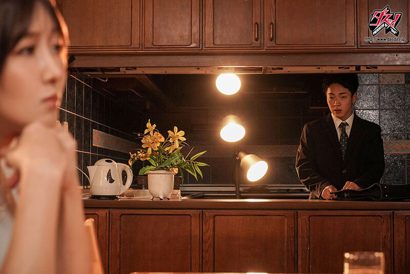 【中出し】 互いに素性を知った美魔女ママ友と箱ヘルで出逢い、裏引き不倫...