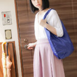 【中出し】 アパートの隣に引っ越してきたシングルマザーは、明るい雰囲気を出しながらもいつも寂しげ…新しく引っ越してきた隣人は美人なシングルマザーだった… 『高画質』