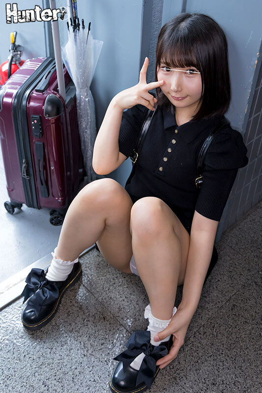 【中出し】 上京したての家出娘をヤリ部屋に泊めてヤリチンたちがローテー...