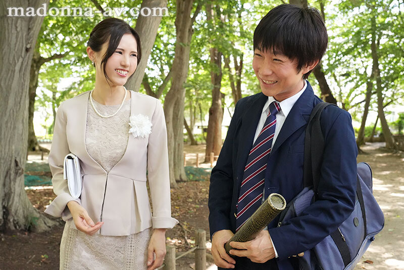 【中出し】 卒業式の後に…大人になった君へ義母からの贈り物―。 武藤あ...