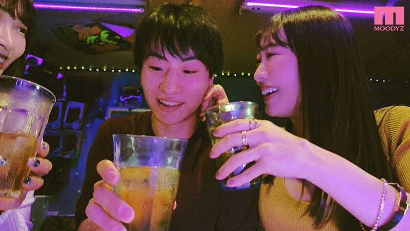 【中出し】 えっ！飲み屋でいきなり逆ナンしてきたくせに、焦らされまくっ...