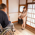 【中出し】 隣の変態大家におっぱいを揉まれ毎日犯●れてます 星川まい 『高画質』