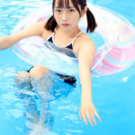 【中出し】 プール上がりのスク水少女にオヤジたちの精子を注ぐ。膣内までびしょ濡らし輪●教室 松岡美桜 『高画質』