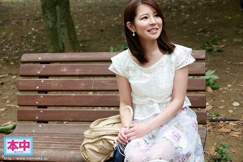 【中出し】 結婚してまだ一ヶ月の新婚だけど…夫に内緒でAVデビュー！！...