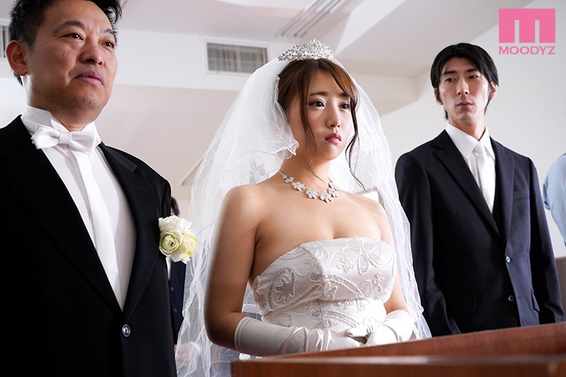 【中出し】 おれの最愛の妹が中年オヤジとの望まない結婚を強いられた 香...