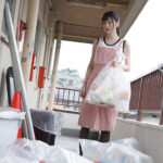 【中出し】 朝まで巨漢絶倫チ○ポで種付けプレス大絶叫ポルチオ破壊 迷惑隣人達のゴミ部屋にクレーム入れた華奢なスレンダー人妻を監禁レ×プ 藍芽みずき 『高画質』