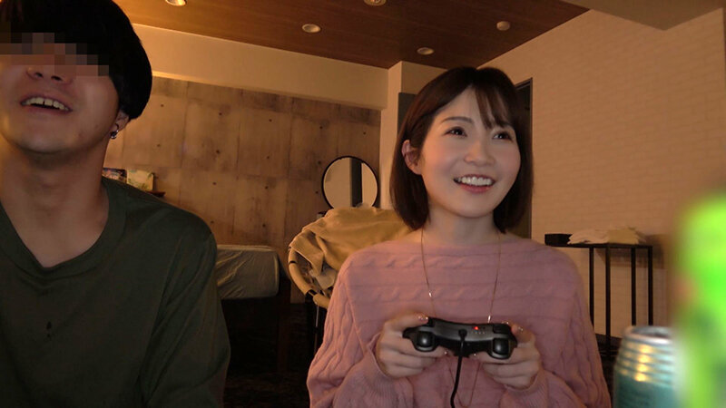 【中出し】 幼馴染と相部屋で甘酸っぱ～いほろ酔いSEX！！終電逃して泊...