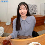 【中出し】 【VR】サークル仲間での宅飲みにずっと気になってるあの子も来た。何かを期待してこっそりコンドームを用意していたのに僕がウトウトっとしている隙に陽キャヤリチンが手を出し始め... 真白さら 『高画質』