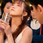 【中出し】 黙ってエグい尻突き出してチ〇ポでヒィーヒィー言っとけ たっまんねぇブリブリ下品なケツしてっから俺に犯●れるんだよ 同窓会で久しぶりに会った友達に酔った私は姦通されて… 友田彩也香 『高画質』