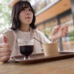 【中出し】 素人JD【限定】ゆずはちゃん20歳 ネットを中心にグラビアアイドル活動をしているJDちゃんと奇跡のマッチング！いつもは見られない布の向こう側に大興奮して勢い任せに大量中出し！！ 『高画質』