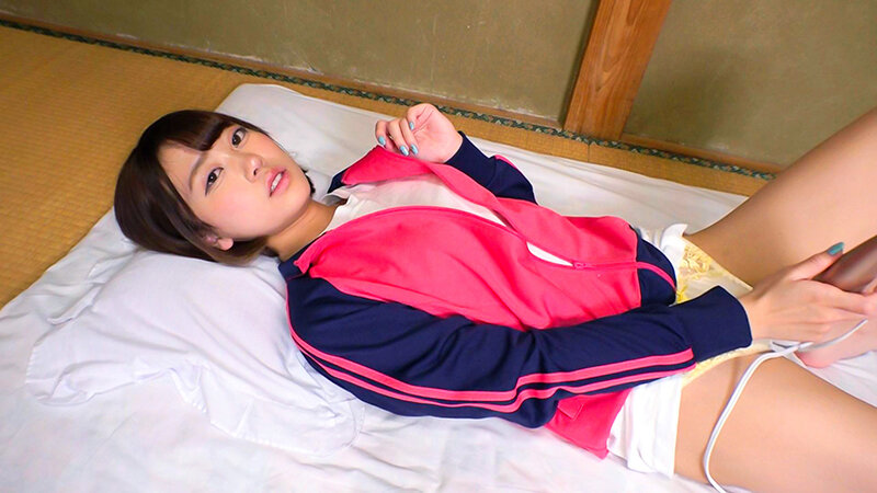 【中出し】 イク時は必ず許可を取るショートカット美少女とイタズラ温泉旅...