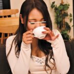 【中出し】 義理の姉妹のおかげで毎日エッチなことができています。親が再婚し一緒に住むことになったひきこもりの義兄は性欲モンスター！義妹を守るため義姉は… 『高画質』