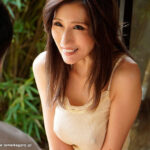 【中出し】 謹慎中で性欲を持て余した男を誘惑する爆乳妻 何回イっても果てない…真夏の絶倫汗ダク性交 JULIA 『高画質』