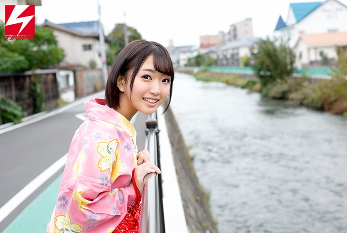 【中出し】 某有名動画サイトで人気上昇中の超敏感な美人温泉レポーターし...