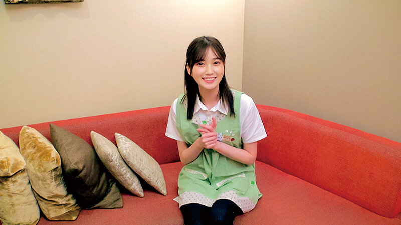 【中出し】 とってもかわいい保育士の皆さん！童貞くんにピンクの乳首をチ...