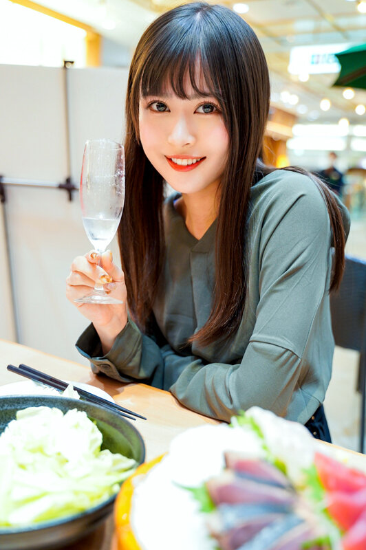 【中出し】 軟体美○女！！現役女子大生を卒論で忙しい彼氏に変わって18...