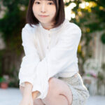 【中出し】 無垢そうに見えて…実は痴女！！ だけど生ち○ぽの気持ちよさに負けちゃって初めてのナマ中出し 二之宮りえな 『高画質』