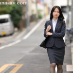 【中出し】 女上司、歪んだ刺激と躾に溺れるSM不倫性交。昼休みはダメな部下に躾けられて…。 専属美女の『苦しみ』という快楽を解放―。 水戸かな 『高画質』