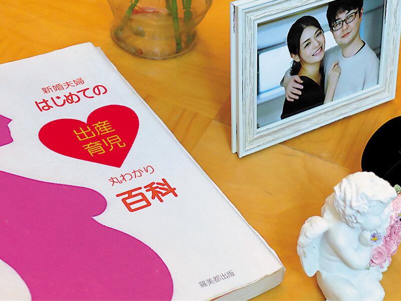 【中出し】 種無し夫に懇願された人妻は1ヶ月間精子を貯めた独身男に子宮...