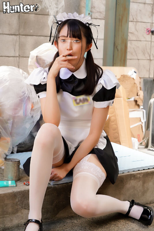 【中出し】 「寒いから休憩室がわりにアンタの部屋貸して」メイド喫茶の裏...