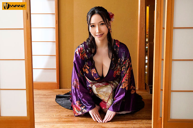 【中出し】 超VIP貸し切り隠れ宿 Hカップ若女将のデカパイ回春おもて...