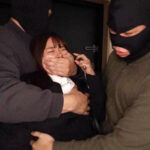 【中出し】 一人暮らしのOLを狙う鬼畜レ●プ集団自宅押込み中出し強●性交 被害者Mさん （YMRK-025） 『高画質』