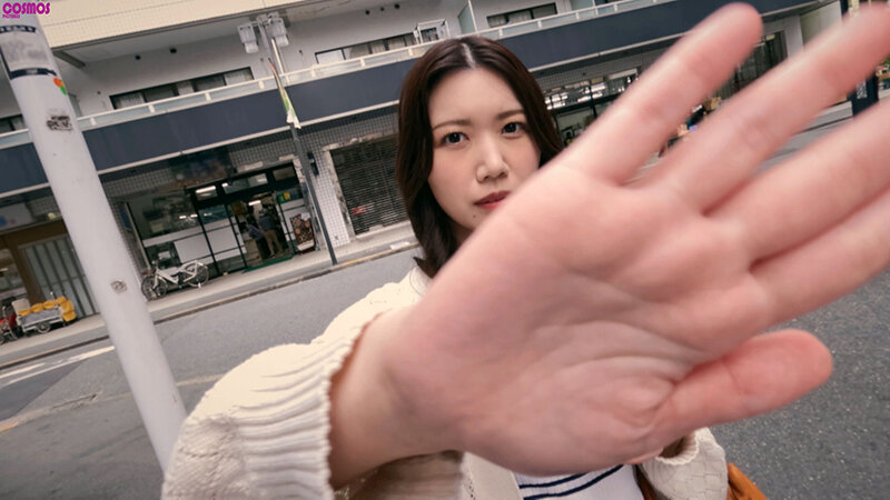 【中出し】 「出せるだけ中に出してください…」酔うとチ○ポに服従する元...