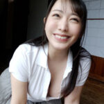 【中出し】 転勤で田舎に引っ越した僕は、下の階に住む奥さんに毎日誘惑されて何度も中出ししてしまった… 弥生みづき 『FANZA』