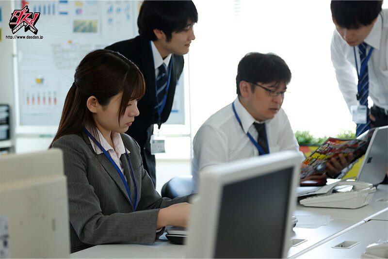 【中出し】 美少女ペット合法化 僕を振った生意気巨乳な後輩に絶対服従中...