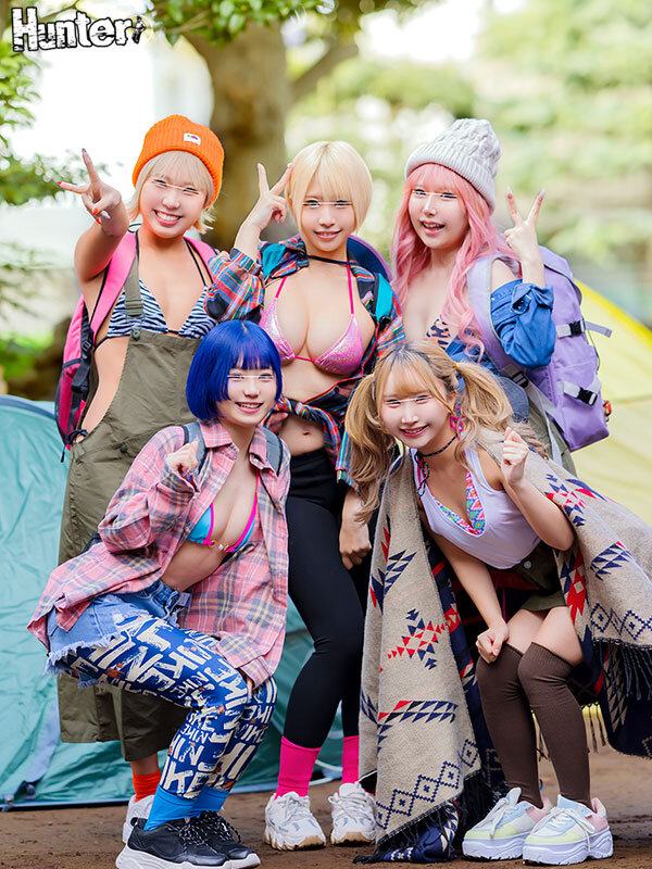 【中出し】 エロ過ぎるソロキャンGALとテントで数珠繋ぎ中出しFUCK...