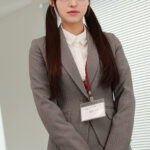 【中出し】 黒髪おさげで眼鏡部下のカラダが予想以上にスケベ過ぎて…二人で会社をバックレて朝から晩まで性欲尽きるまでとにかくハメまくった24時間 桜空もも 『FANZA』