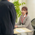 【中出し】 「誰か来たら私の人生終わっちゃうけど、気持ち良すぎてもう…」という心の声が聞こえる僕は、高圧的な女上司だけど、中身は破滅願望しかない巨乳美女をいつバレてもおかしくない場所でハメまくってやった。 美園和花 『FANZA』