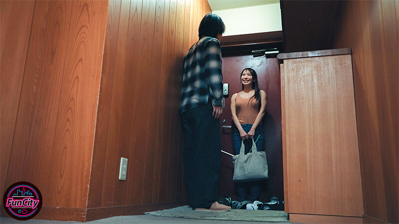 【中出し】 四つん這いで無自覚にデカ尻挑発してくるパート家政婦 ドジっ...