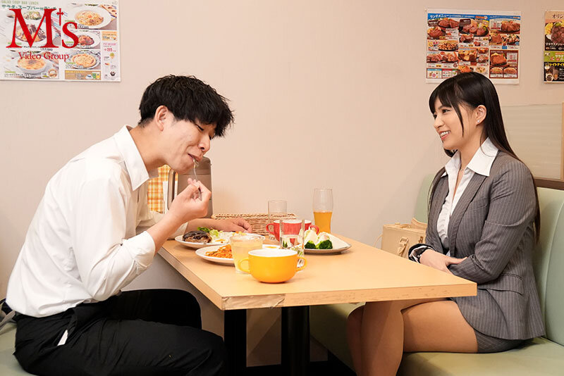 【中出し】 「先生のウチ来る？」 突然の記録的豪雨で帰宅困難になった生...