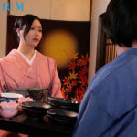 【中出し】 夫婦経営する旅館でオヤジ客の晩酌に呼び出され…朝を迎えても終わらない中出し接待に堕ちた妻 白峰ミウ 『FANZA』