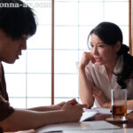 【中出し】 汗ほとばしる人妻の圧倒的な腰振りで、僕は一度も腰を動かさずに中出ししてしまった。 加藤あやの 『FANZA』