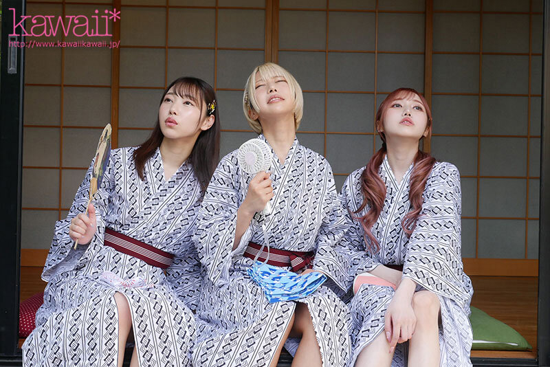 【中出し】 社員旅行で女子部屋に誘われ相部屋！ダメダメおやじの僕の絶倫...