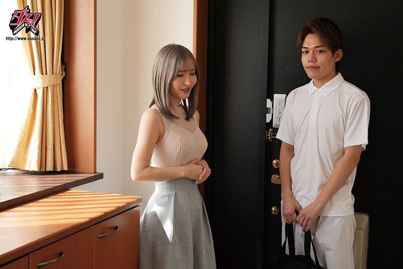 【中出し】 派遣マッサージ師にきわどい秘部を触られすぎて、快楽に耐え切...