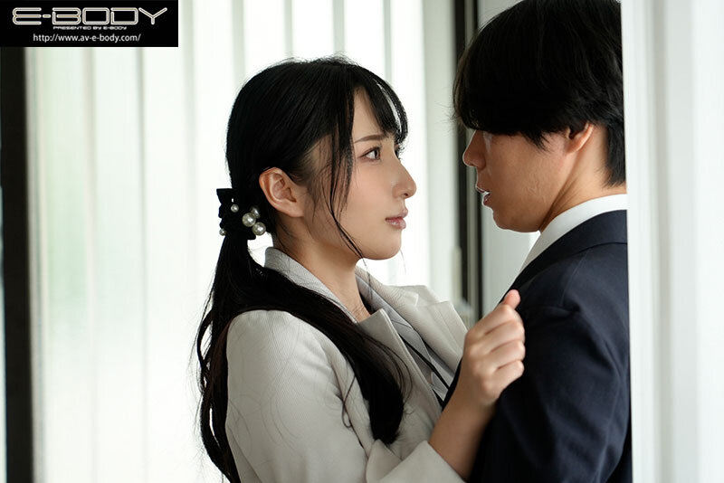 【中出し】 職場仲間で性格正反対の巨乳2人と交互に浮気SEXを繰り返す...