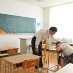 【中出し】 ねっとりベロチューと乳首舐めで誘惑 涎だらだらフェラで教師を沼らせる痴女J系 皆月ひかる 『FANZA』