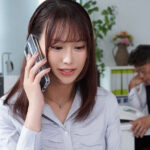 【中出し】 大嫌いな変態セクハラ上司にビンビン乳首イジられペニクリ勃起ハミ出し！何度も何度も屈辱メスイキさせられたニューハーフOL 平手志帆梨 『FANZA』