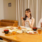 【中出し】 膣口1cm10コキ挿入に溺れる空気椅子騎乗位SEX 黒川すみれ 『FANZA』